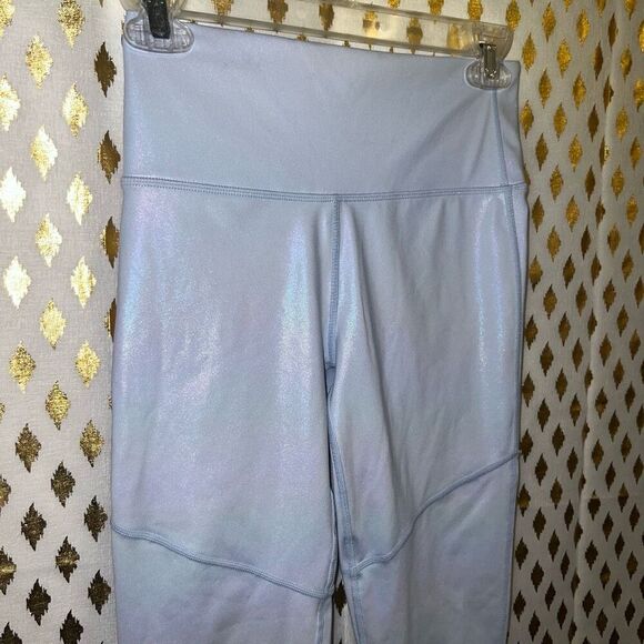 Fabletics PureLuxe Iridescent 7/8 Leggings Iridescent powder blue size S - Picture 7 of 10